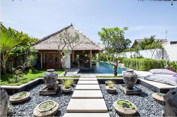 Villa Katapappa 塞米亚克 外观 照片